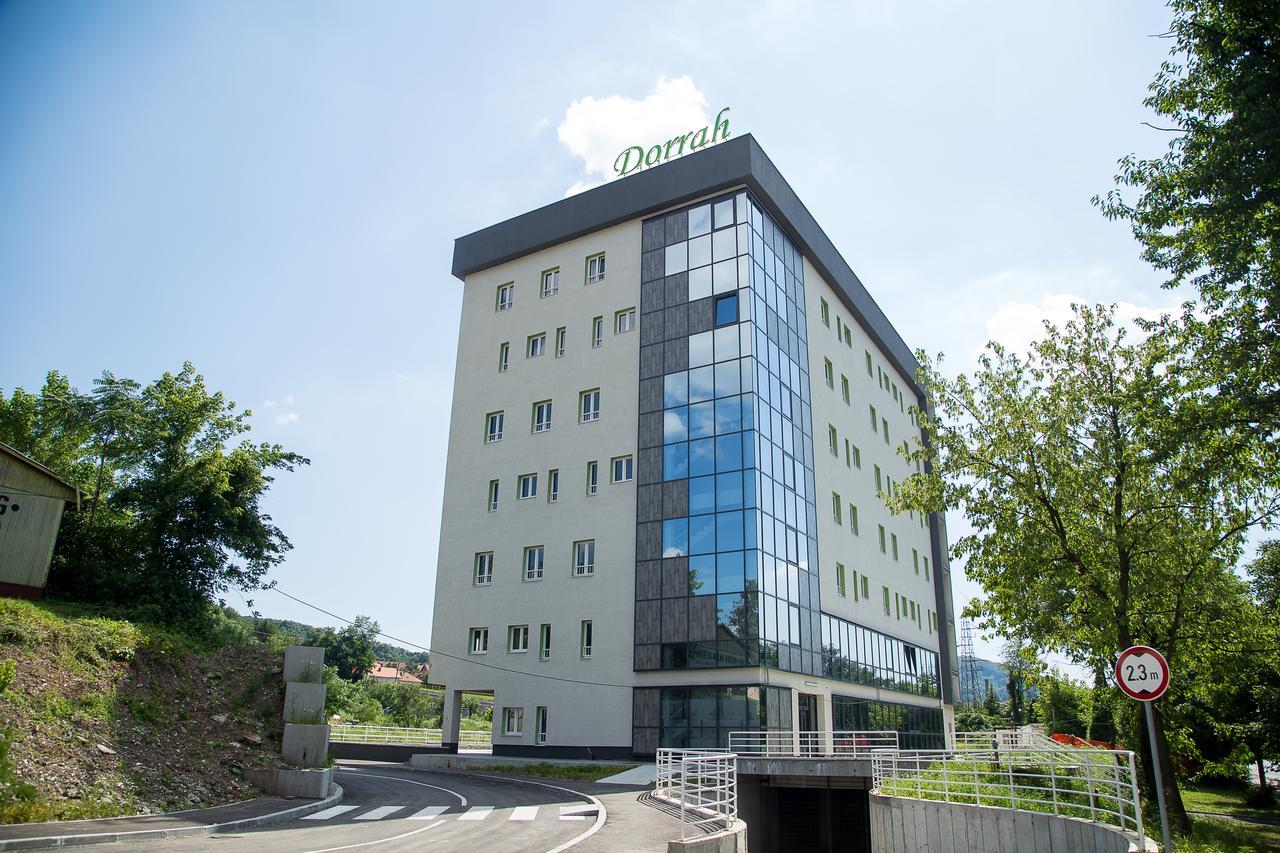 University Hotel Dorrah Tuzla Bagian luar foto
